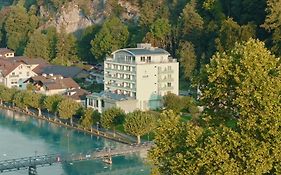Hop Apartments & Suites